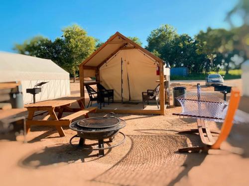 Prairie Lea Other | 24 Son's Secluded Safari Tent in Kingsbury, TX