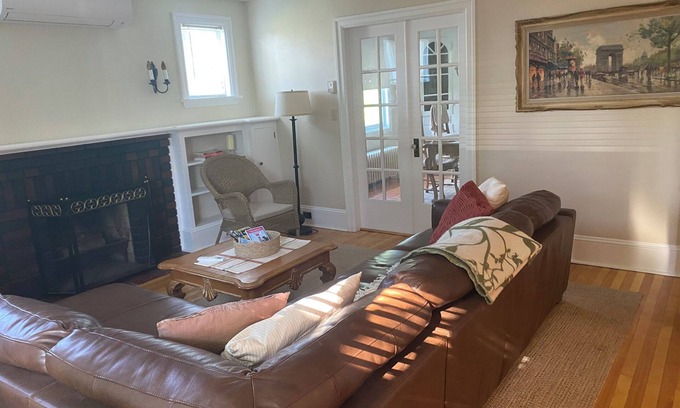 Summerside House | 240 Summer Summerside