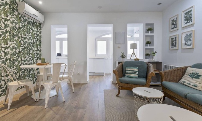 Cotos Apartment | 245. Castellana La Paz Madrid