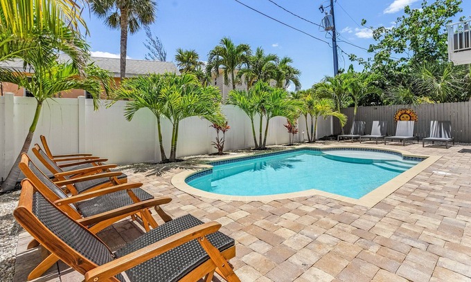 Fort Myers Beach House | 246 Sunset Oasis: Private Pool, Pet-Friendly, Sleeps 8