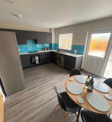 Fallin Apartment | 25 Colliers Road,Stirling