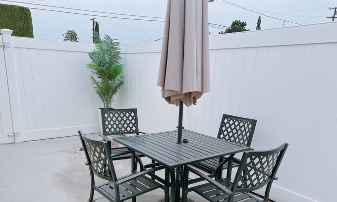 Rowland Heights House | 25 mins to Disneyland - 2BR nice for small family