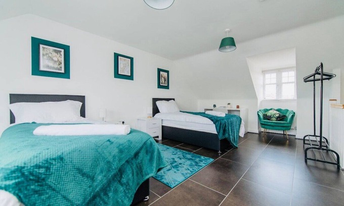 Haughton House | 25%off monthly stays/3 bedroom/6 guests