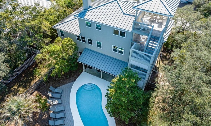 Gulf Trace House | 25% SALE Thru FALL~Breezeway~Gulf/Park Views~Private Pool~Beach Gear~Families