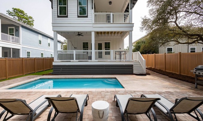 San Juan House | 25% SALE Thru FALL~OCHO CINCO~Heated Pool~528' From Beach~Beach Gear~Family Lux