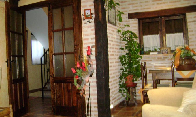 Valverde del Fresno House | 250 m² Farmhouse ∙ 4 bedrooms ∙ 9 guests