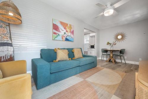 Tampa Apartment | 2501 W North B St Unit 7