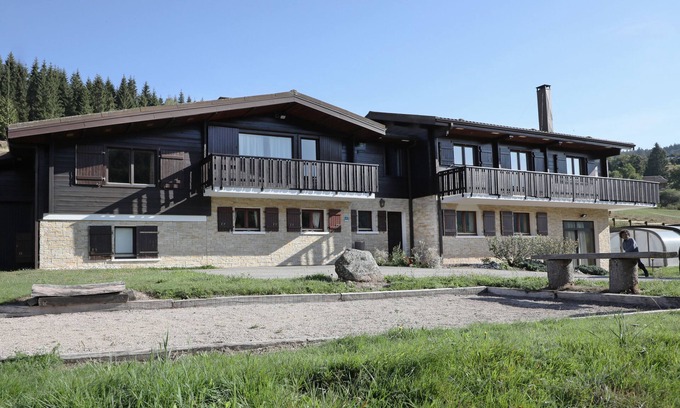 Le Grand Valtin Ski Chalet | 250m2 Grand Chalet 12/14 pers. Pool Sauna Jacuzzi rates "ALL INCLUSIVE"