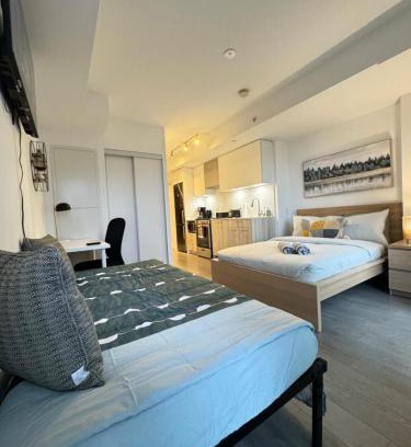Garden District Hotel | 251 Jarvis RSMT