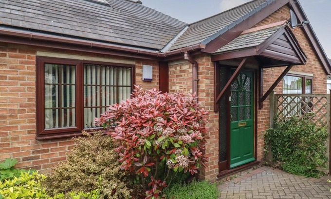 Colchester House | 256 London Road