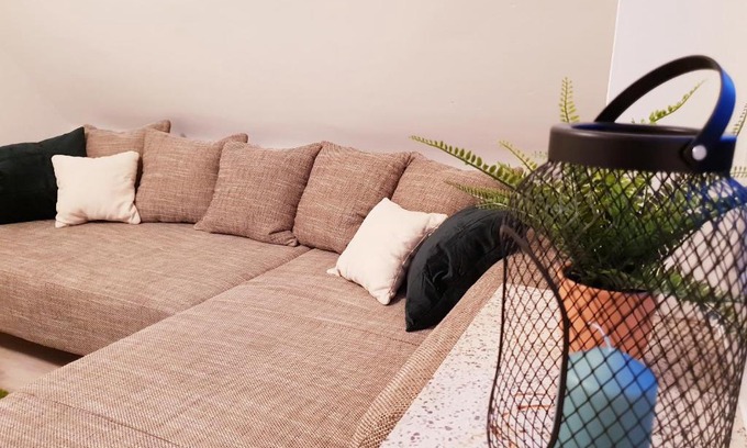 Elmshorn Apartment | 25mn to HH-2BR Kitchen&Netflix