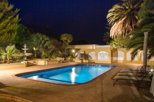 Komani House | 26 On Chamberlain Guest House