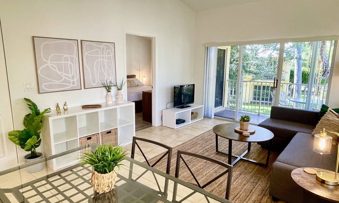 Boca Raton Apartment | 260D - 2Bed Apt in West Boca Raton - Close to Evert & Boca Prep