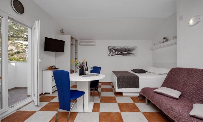 Drasnice Apartment | 27 m² Studio flat ∙ 1 bedroom ∙ 3 guests