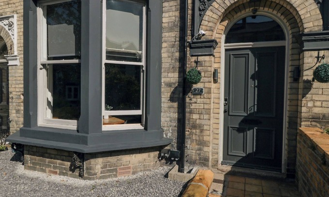 Scarborough Cottage | 27 Westbourne Grove