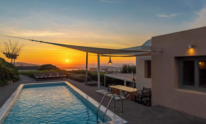 Oia Villa | 270 Oia's View House IV, Private Swimming Pool, outdoor Hot Tub, Sunset View