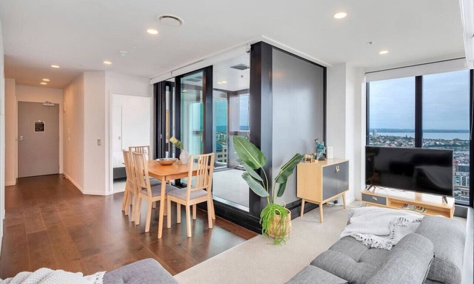 Auckland Central Business District Apartment | 2702/32 Swanson Street