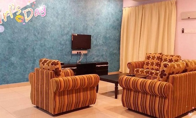 Taman Teratai House | 275 Sitiawan Homestay