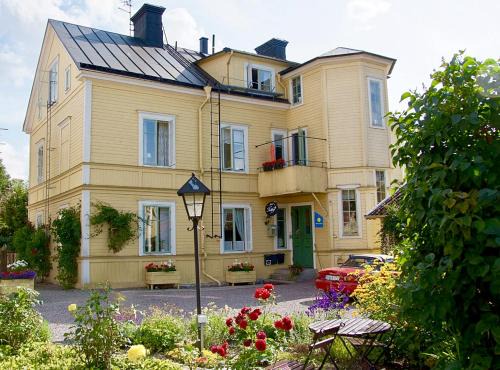 Vadstena Bed & Breakfast | 27ans Nattlogi