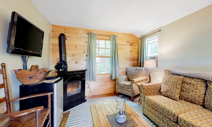 Thornton Cabin | 28 m² Cabin ∙ 2 bedrooms ∙ 4 guests