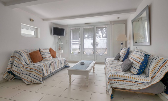 Saint-Michel-Chef-Chef Apartment | 280m from the beach, flat for 4