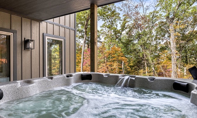 Innsbrook House | 2837 Idlewood Treehouse by Sarah Bernard Vacation Rentals