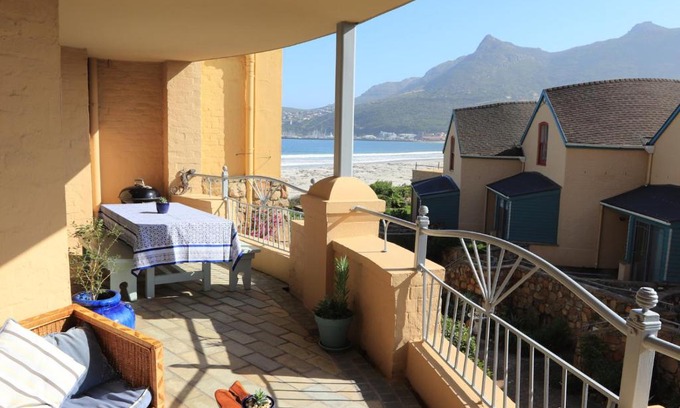 Scott Estate Apartment | 29 The Village