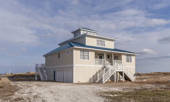 Prime Hook Beach House | 29275 Clifton Shores - Beautiful Bayfront Home on Primehook Beach!