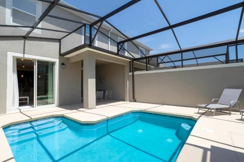 Kissimmee House | 2929 SS - Disney Delight: 4BR Pool Near Parks