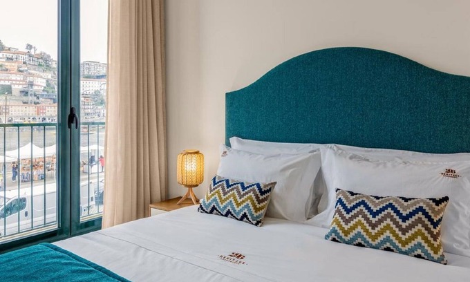 Santa Marinha Apartment | 296 Heritage Apartments Studio 16 with River View