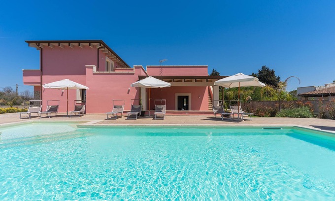 San Cesario di Lecce Villa | 2962 Villa di Aurora by Perle di Puglia