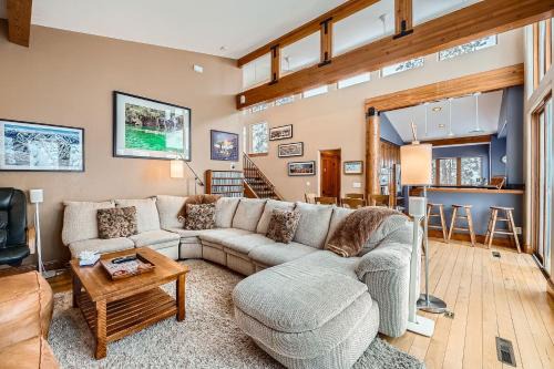 Intermountain House | 2997 Basingdale home