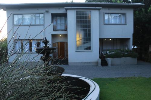 Pretoria Bed & Breakfast | 29onTait Guest House