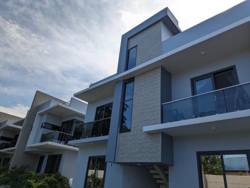 Oyster Bay Apartment | 2A Oysterbay