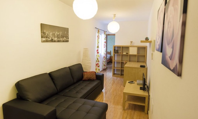 Vecindario Apartment | 2B Apartment In Gran Canaria Faycan