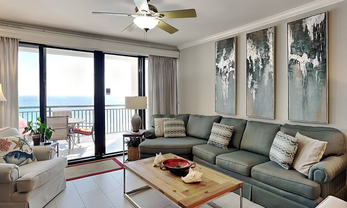 Navarre Beach Condo | 2BD/2BA Updated Gulf-Front Condo w. Pool, Tennis/Pickleball, Gym + More