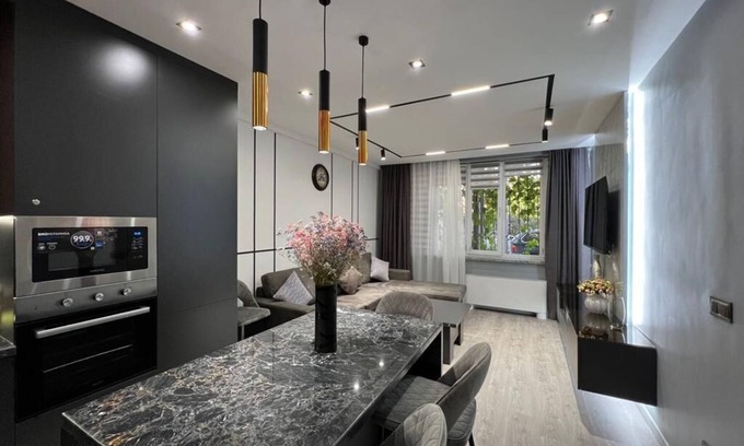 Kentron Apartment | 2bed 1bath Located in central Yerevan on Pushkin st . Near Saryan st .
