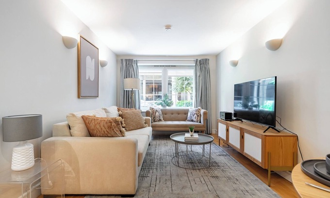 Elephant and Castle Apartment | 2Bedroom apartment close to London Bridge