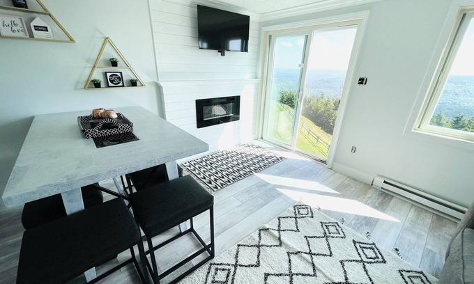 Snowshoe Condo | 2BR/2BA Luxury Ski in/out condo at Snowshoe Mountain Lodge!