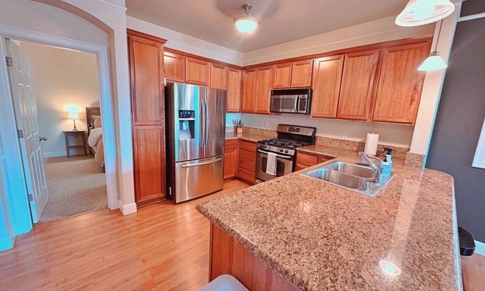 Renton Condo | 2BR/2BA Perfect Getaway Central Condo in Renton