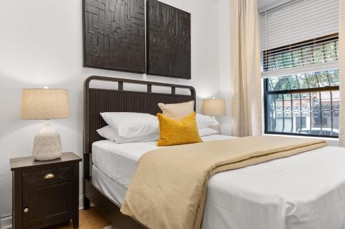 Harlem Apartment | 2BR and 2BA in Historic Brownstone near Subway