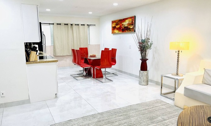 Beverly Green Condo | 2BR,Apartment,Sale,LasVegas,STRIP,LVCC,Thanksgiving,BOOK,Sale,SemaShow,Best