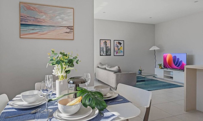 Macgregor Apartment | 2BR Apartment w/Balcony Near Food Shop & Transit
