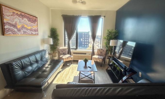 Elizabeth Apartment | 2BR apt near EWR 8111