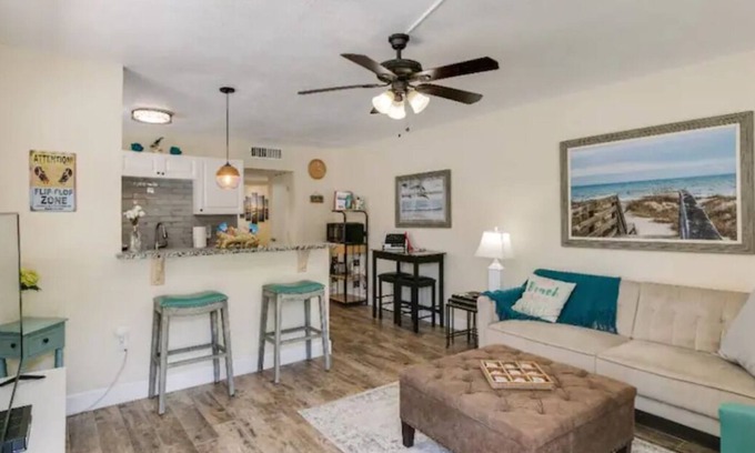 Port Canaveral House | 2BR Beach House, Kitchen, W/D, Bikes, Chairs, BBQ.