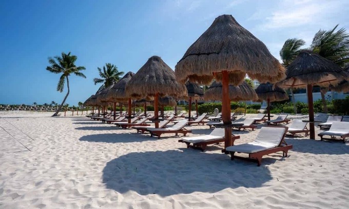 Playa Mujeres Apartment | 2BR Beachfront Exclusive Condo with Top Features