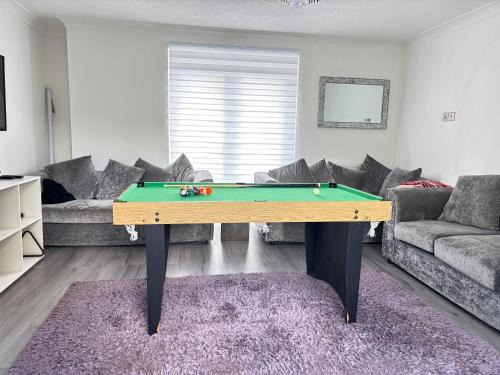 Lacey Green House | 2BR Comfortable Spacious Furnished Property with Parking