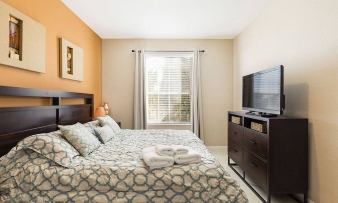 Florida Central Atlantic Coast Condo | 2BR Condo 5m to Convention Center, ICON Park & Universal