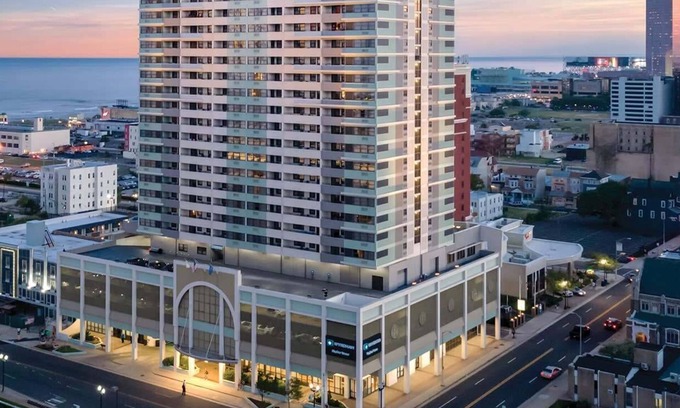 Atlantic City Condo | 2br Deluxe Condo Overlooking Atlantic City Skyline
