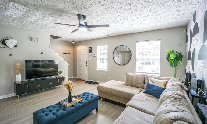 Northeast Raleigh House | 2br each w/private full bath